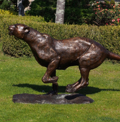 Running Cheetah – Bronze Sculpture. 190x45x91cm - 52Kg