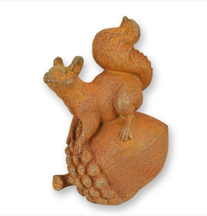 Squirrel on Acorn – Iron Sculpture. 13x6x8cm - 2.1Kg
