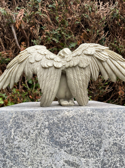 Kneeling Angel – Grave Sculpture. 14x13x38cm - 0.8Kg