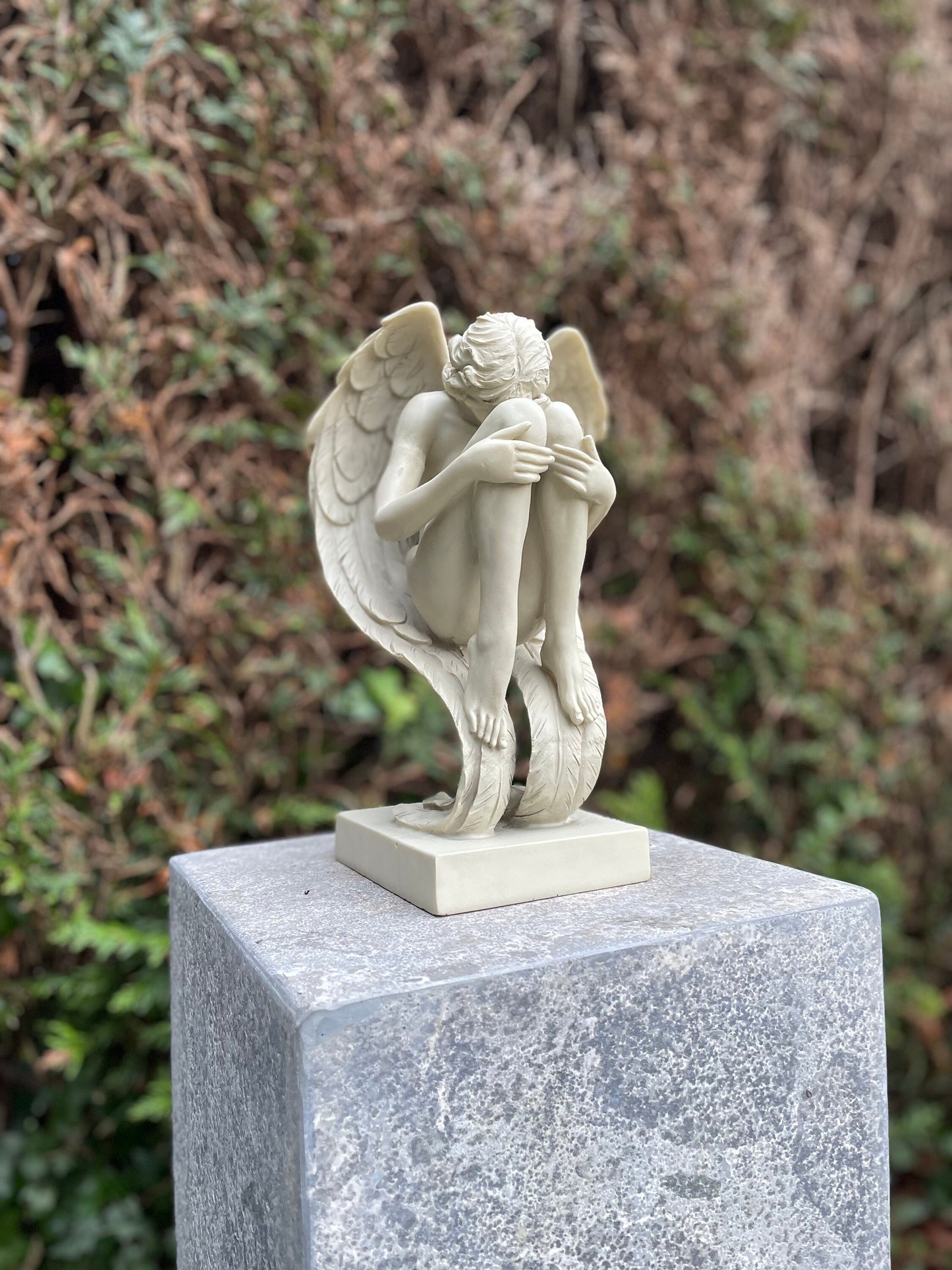 Silent Angel – Grave Sculpture. 27x16x16cm - 1.96Kg