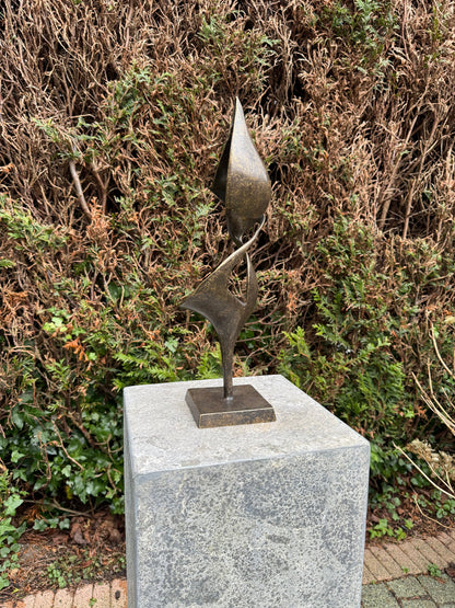 Flame of Unity – Bronze Sculpture. 13x9x38cm - 1.5Kg
