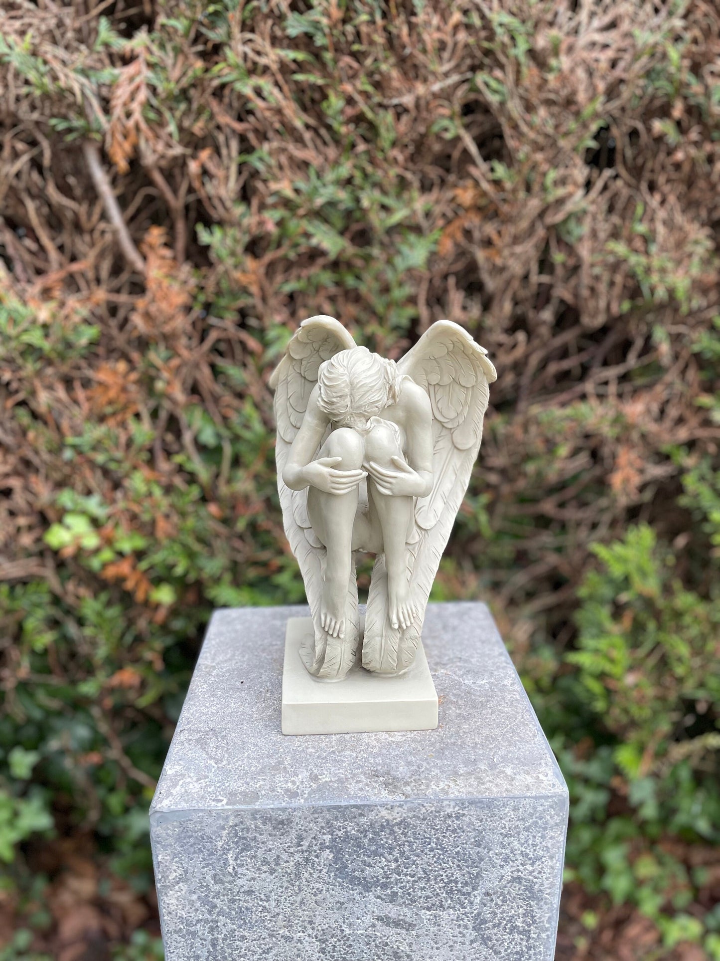 Silent Angel – Grave Sculpture. 27x16x16cm - 1.96Kg
