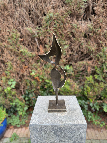Flame of Unity – Bronze Sculpture. 13x9x38cm - 1.5Kg