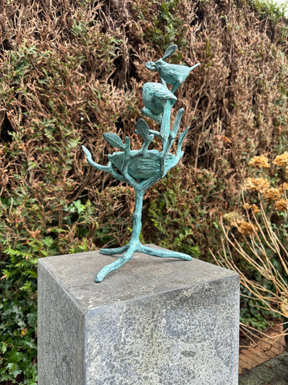 Bird Nest – Bronze Sculpture. 18x18x40cm - 2.4Kg