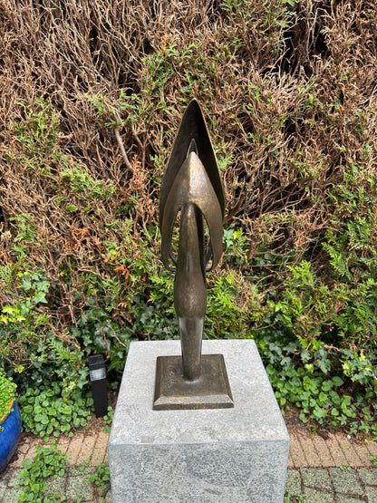 Fluid Motion – Bronze Sculpture. 15x13x45cm - 2.7Kg