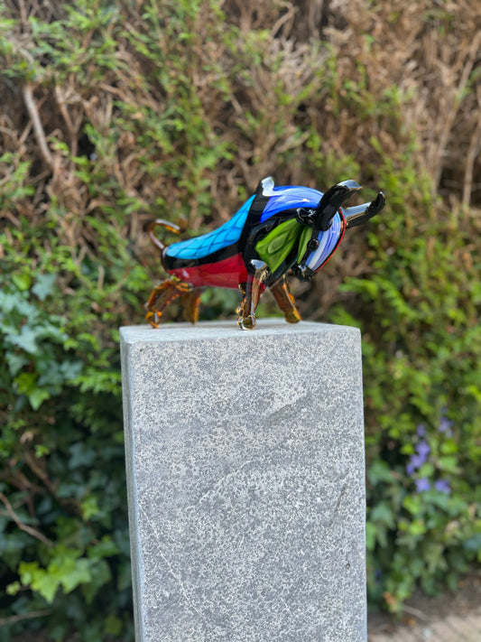Colorful Bull – Glass Sculpture. 18x10x31cm - 2.4Kg