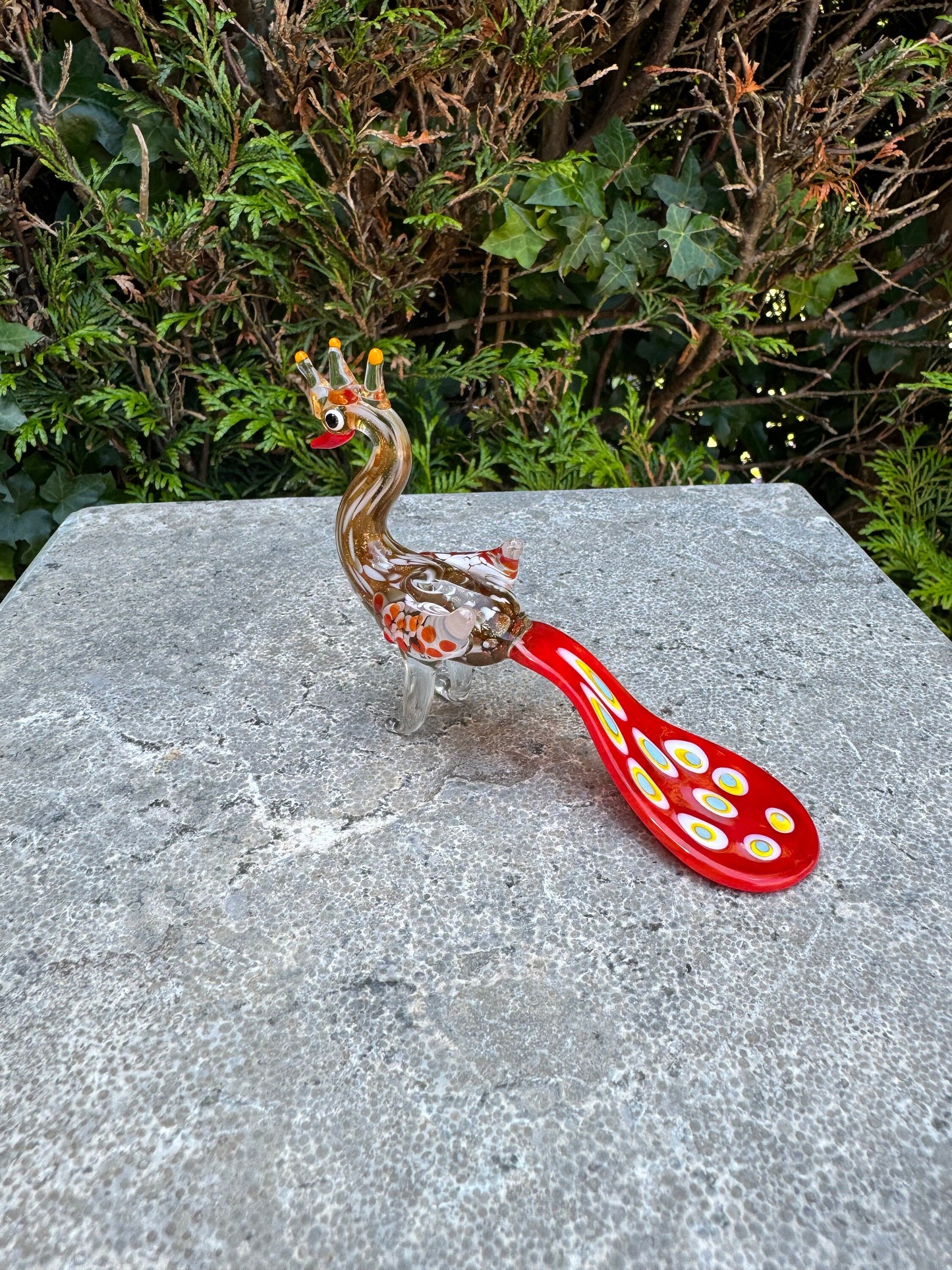 Crowned Swan – Glass Sculpture. 7x3x13cm - 0.1Kg