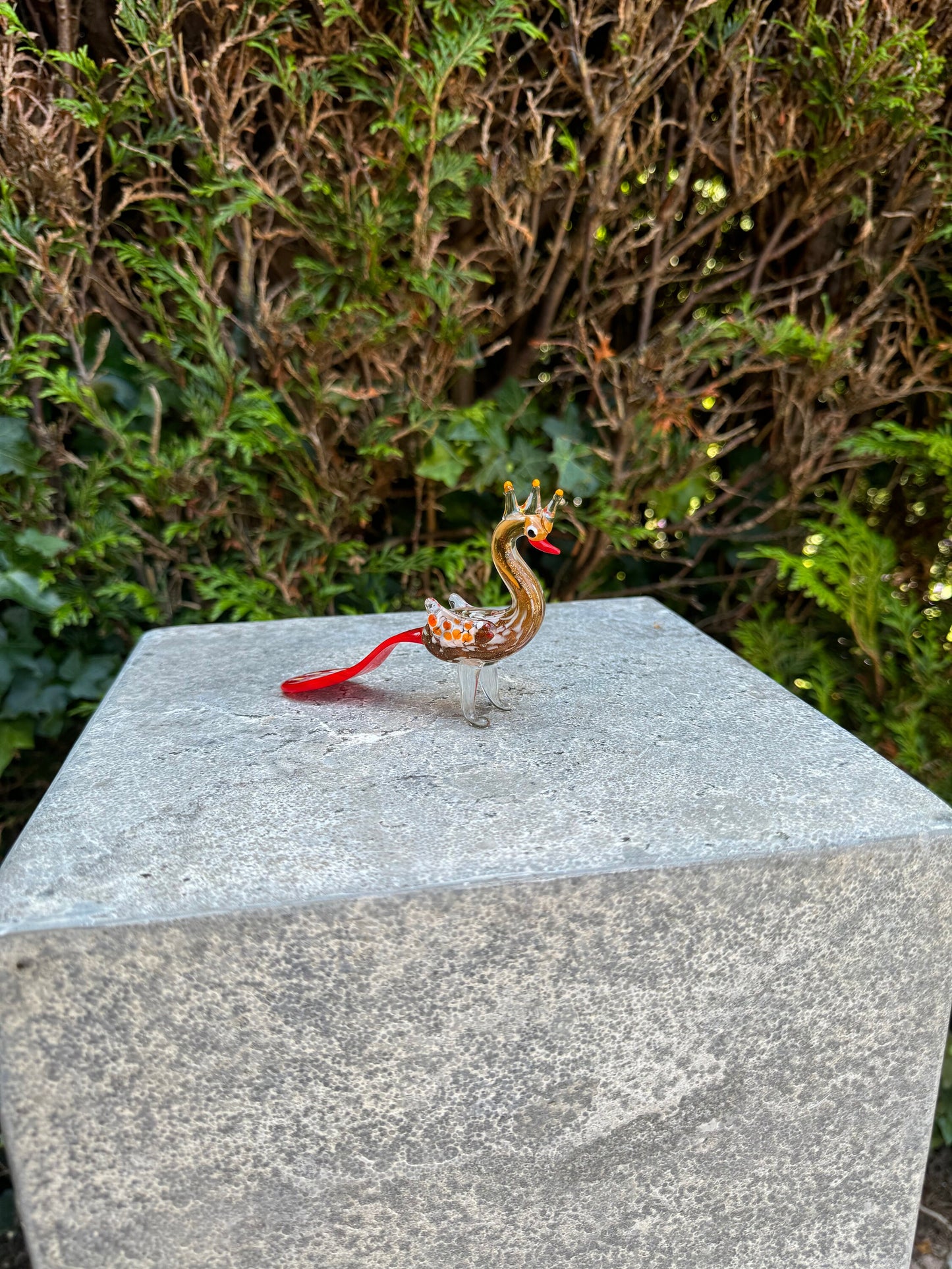 Crowned Swan – Glass Sculpture. 7x3x13cm - 0.1Kg