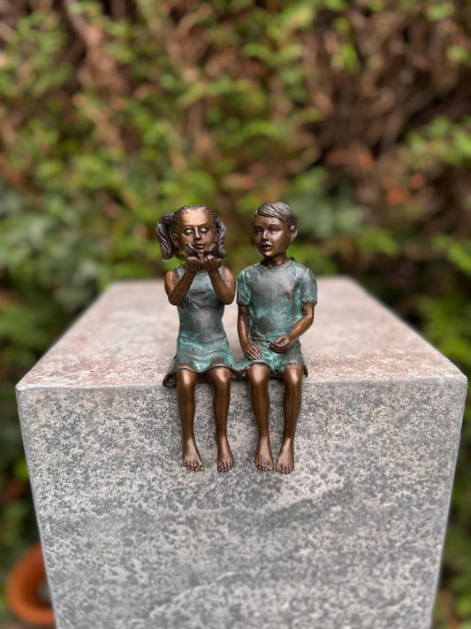 Children with Bird – Bronze Sculpture. 9x7x14cm