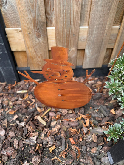 Rustic Snowman – Iron Sculpture. 33x1x67cm