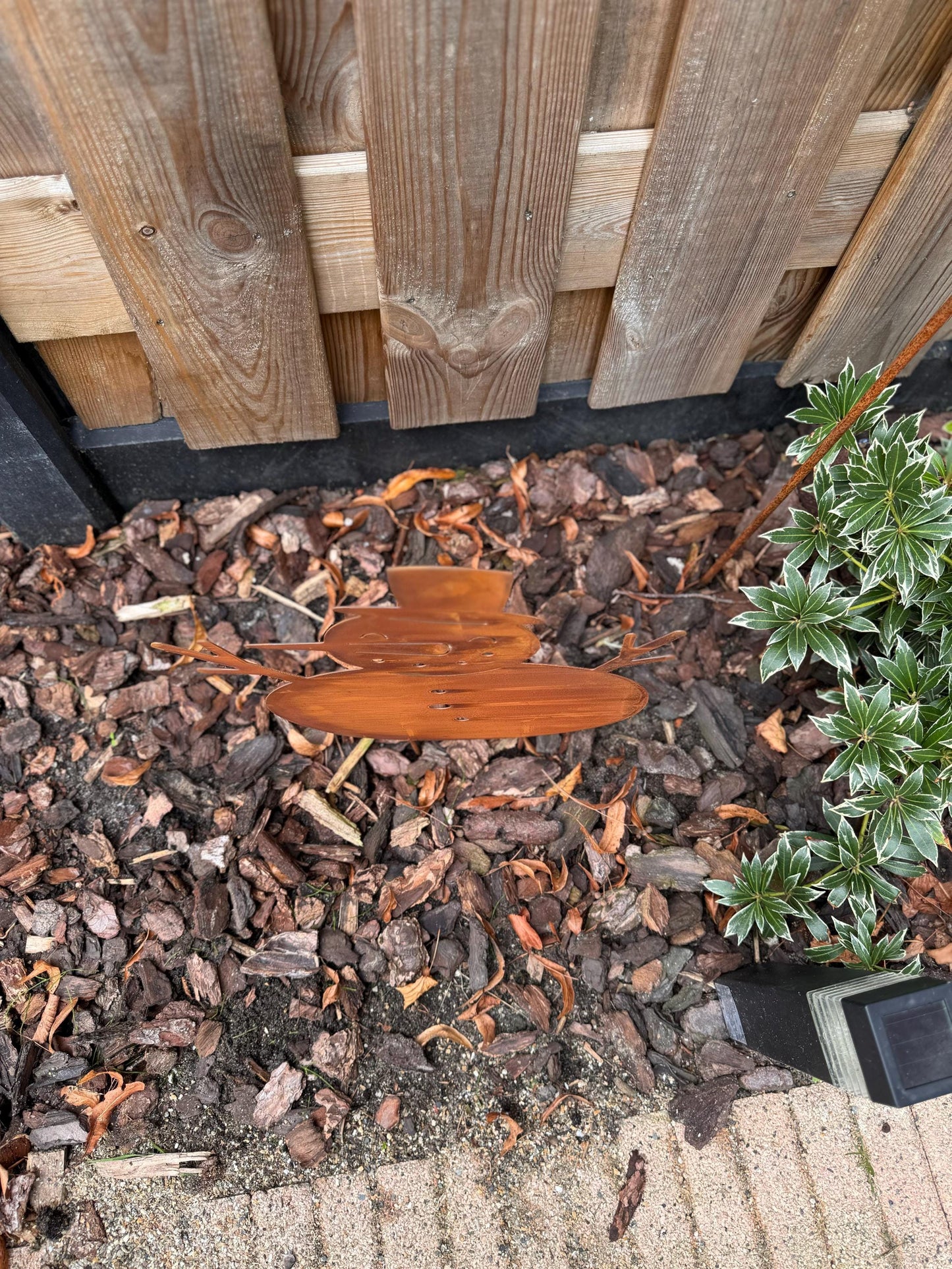 Rustic Snowman – Iron Sculpture. 33x1x67cm