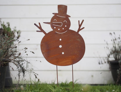 Rustic Snowman – Iron Sculpture. 33x1x67cm