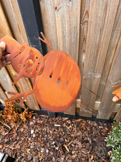 Rustic Snowman – Iron Sculpture. 33x1x67cm