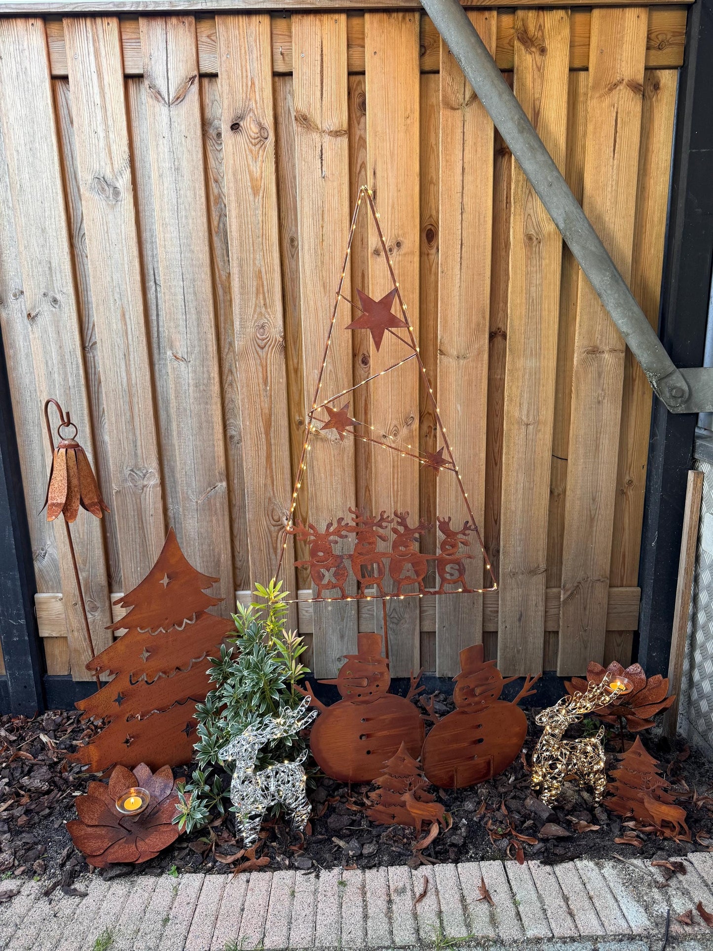 Xmas Reindeer Tree – Iron Sculpture. 58x1x160cm