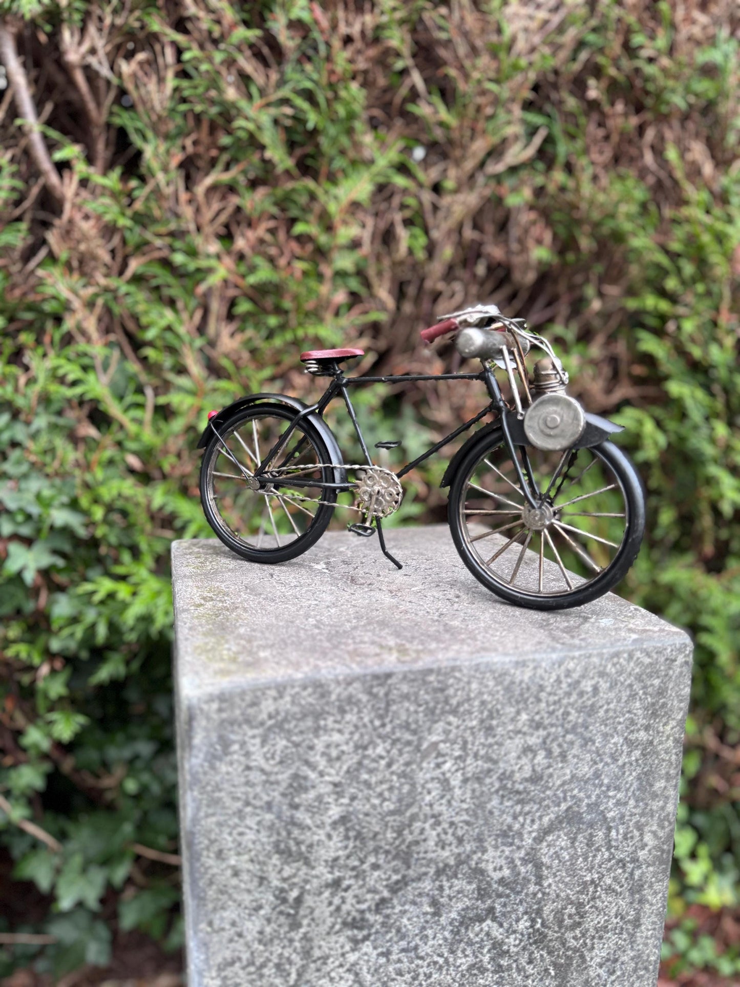 Vintage Bicycle – Iron Sculpture. 16x10x30cm - 0.3Kg