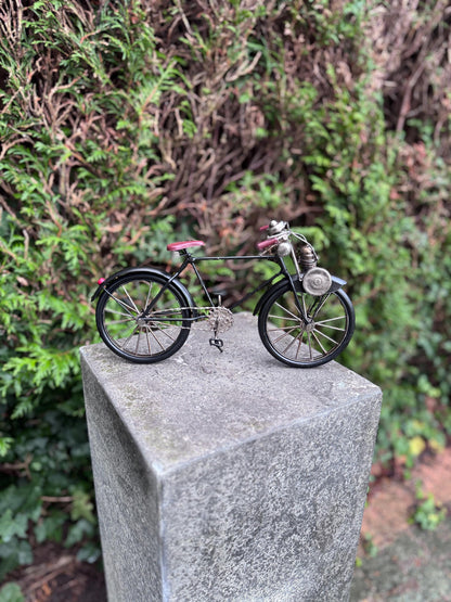 Vintage Bicycle – Iron Sculpture. 16x10x30cm - 0.3Kg