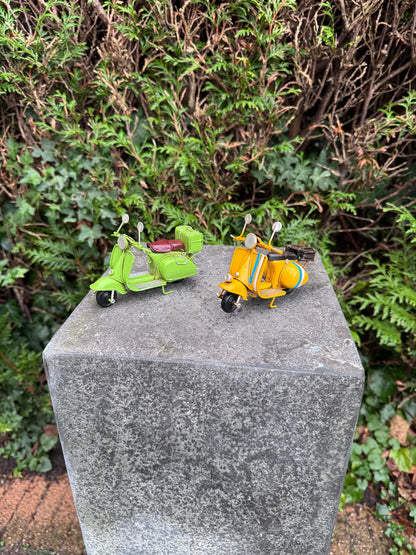 Vintage Scooters – Iron Sculpture. 7x6x12cm - 0.2Kg
