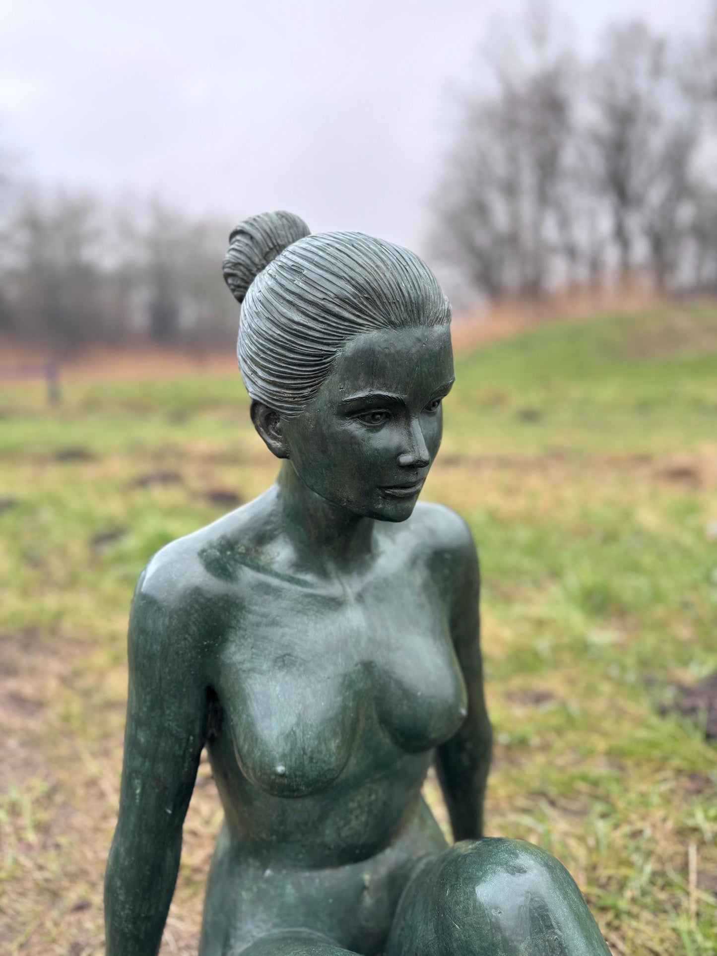 Serene Woman – Bronze Sculpture. 70x51x69cm - 12Kg