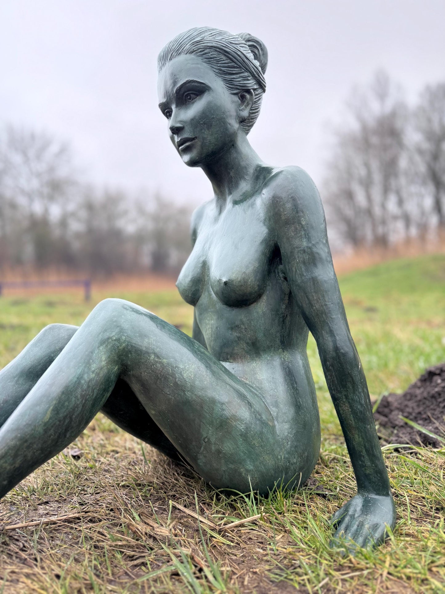 Serene Woman – Bronze Sculpture. 70x51x69cm - 12Kg