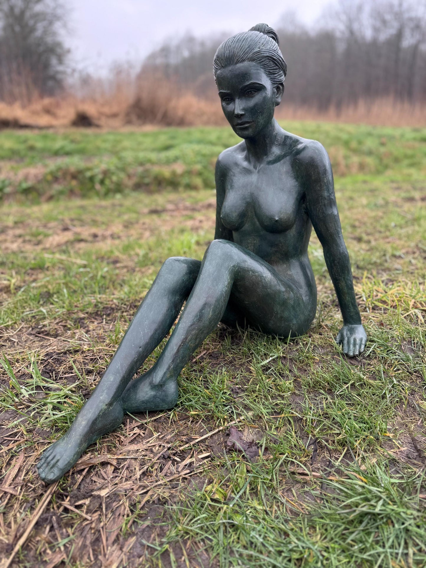 Serene Woman – Bronze Sculpture. 70x51x69cm - 12Kg