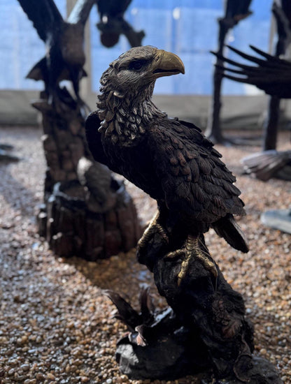 Regal Eagle – Bronze Sculpture. 44x31x81cm - 10Kg