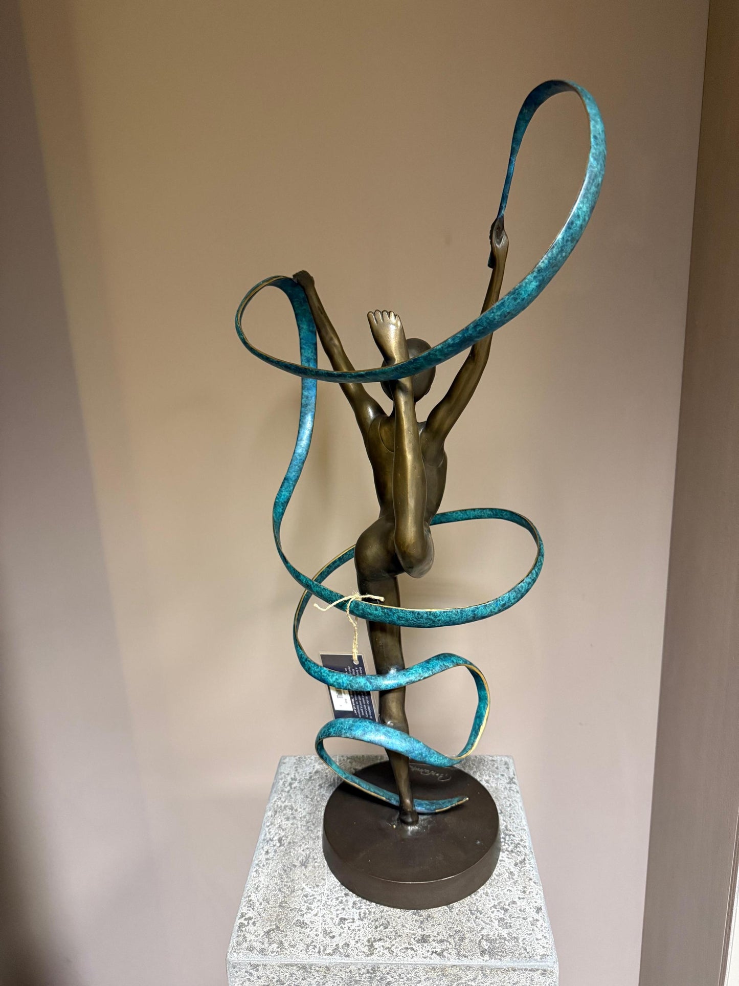 Ribbon Dancer – Bronze Sculpture. 45x25x70cm