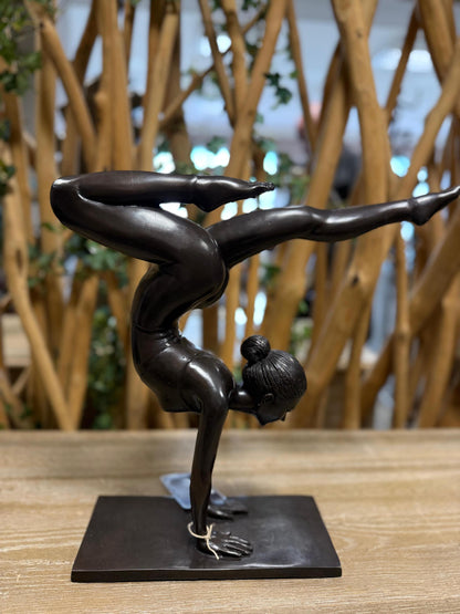 Focused Flow – Bronze Sculpture. 40x12x36cm - 2Kg
