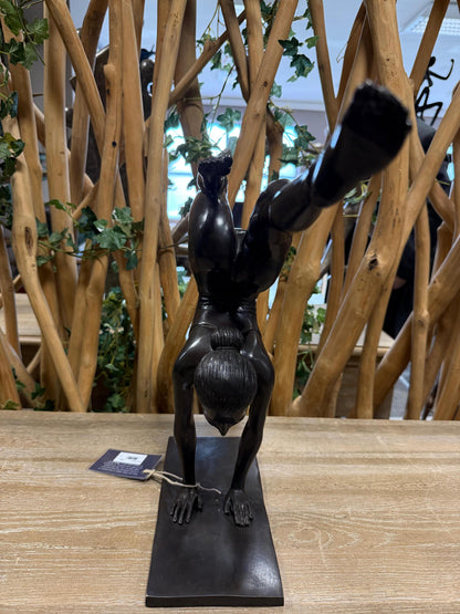 Focused Flow – Bronze Sculpture. 40x12x36cm - 2Kg